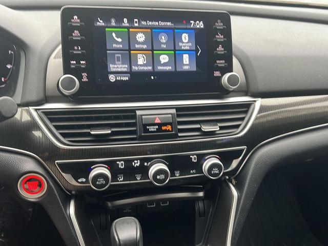 Photo of 2022 Crystal Black Pearl Honda Accord