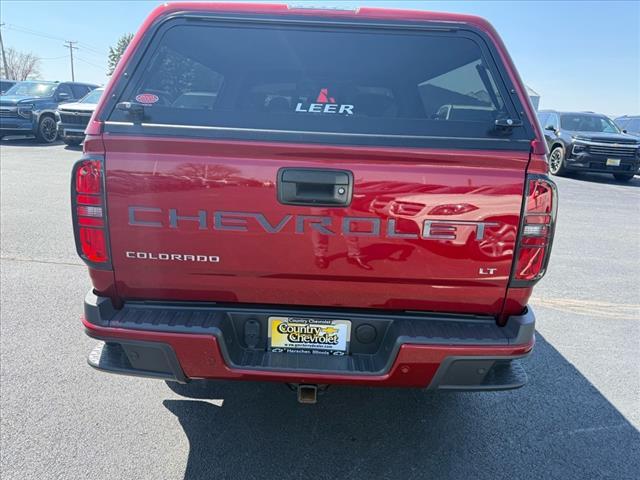 Photo of 2022 Cherry Red Tintcoat Chevrolet Colorado