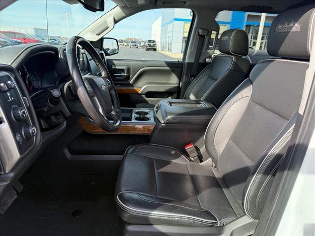Photo of 2018 Iridescent Pearl Tricoat Chevrolet Silverado 1500