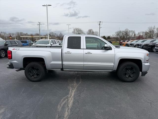 Photo of 2017 Silver Ice Metallic Chevrolet Silverado 1500