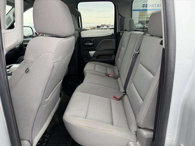 Photo of 2017 Silver Ice Metallic Chevrolet Silverado 1500