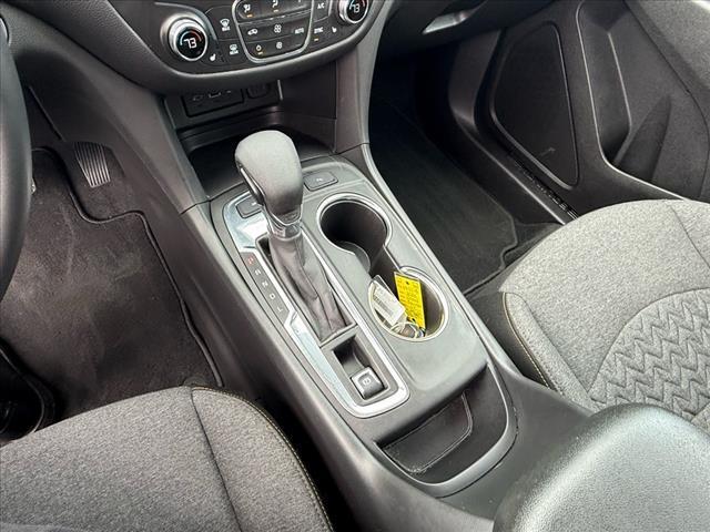 Photo of 2024 Summit White Chevrolet Equinox