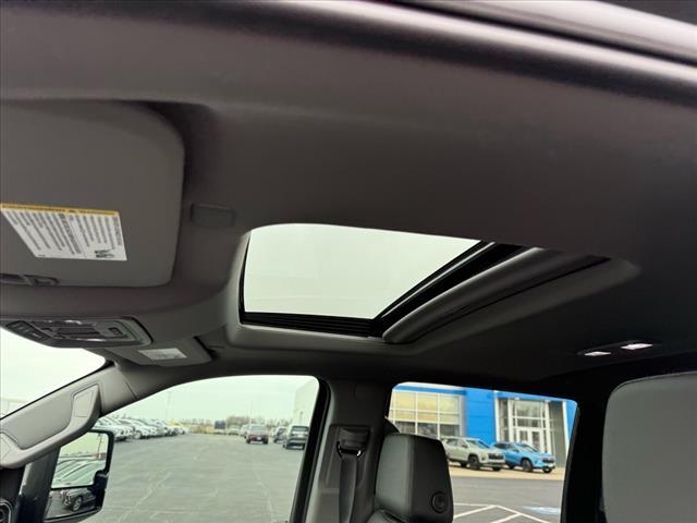 Photo of 2024 Black Chevrolet Silverado 2500