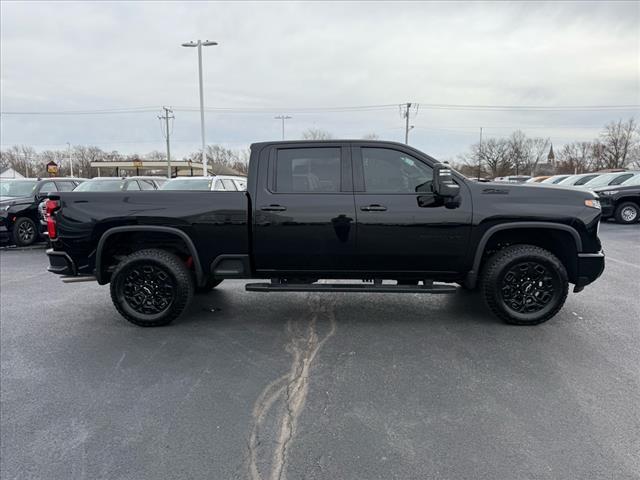 Photo of 2024 Black Chevrolet Silverado 2500
