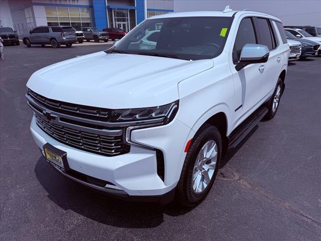 Photo of 2024 Summit White Chevrolet Tahoe