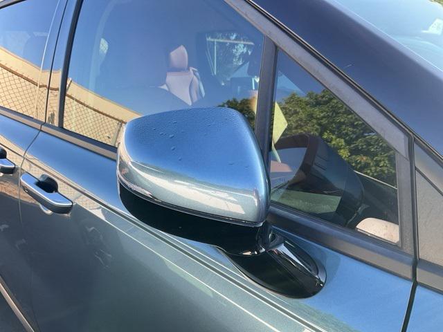 Photo of 2024 Astra Blue Kia Carnival
