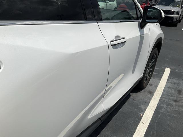 Photo of 2025 Eminent White Pearl Lexus NX 250
