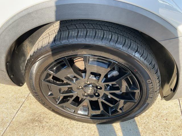Photo of 2022 Wolf Gray Kia Telluride