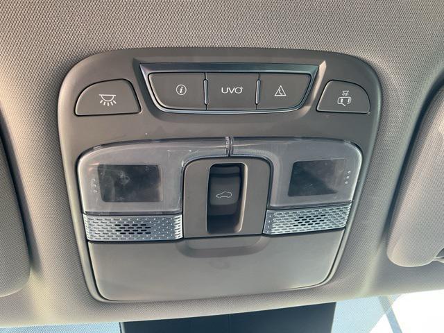 Photo of 2022 Wolf Gray Kia Telluride