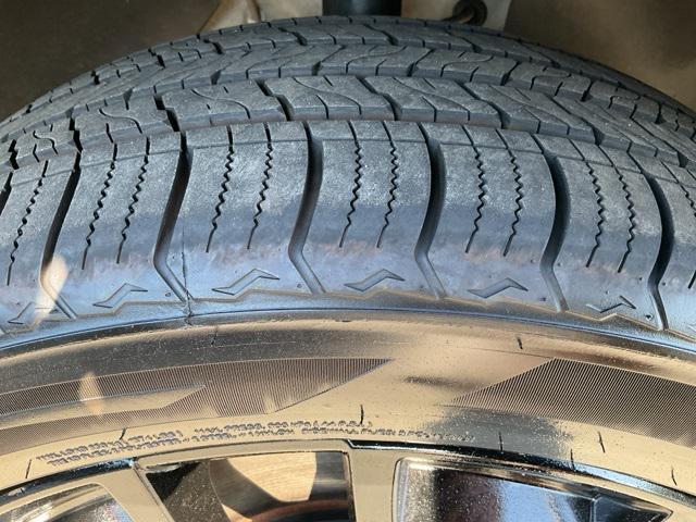 Photo of 2022 Wolf Gray Kia Telluride