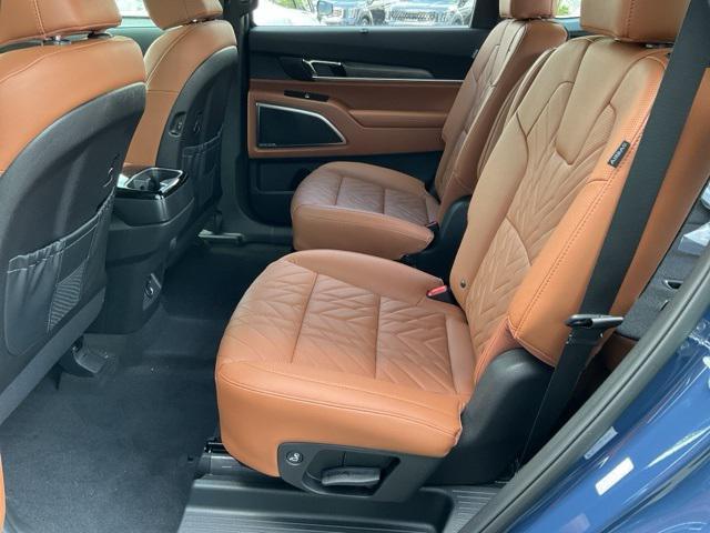 Photo of 2025 Midnight Lake Blue Kia Telluride