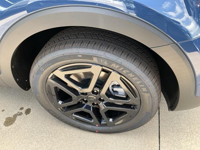 Photo of 2025 Midnight Lake Blue Kia Telluride
