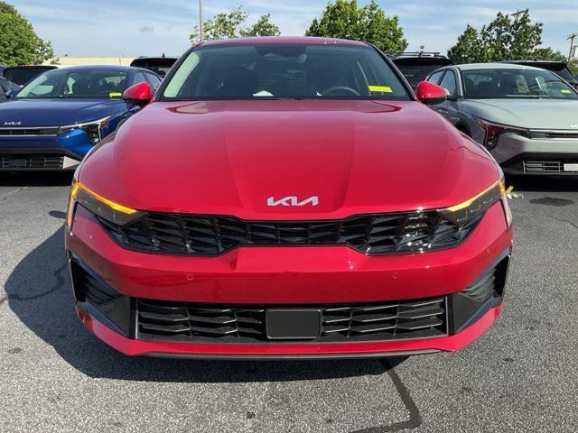 Photo of 2025 Runway Red Kia K5