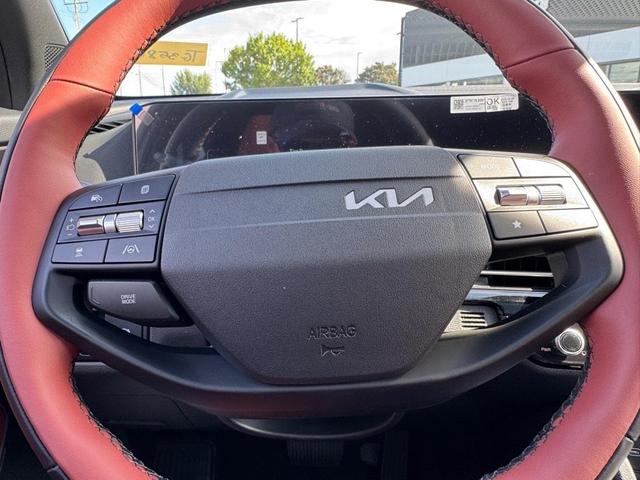 Photo of 2026 Wolf Gray Kia Sportage