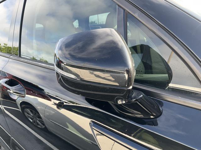 Photo of 2022 Ebony Black Kia Sorento