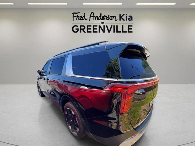 Photo of 2025 Aurora Black Pearl Kia Carnival