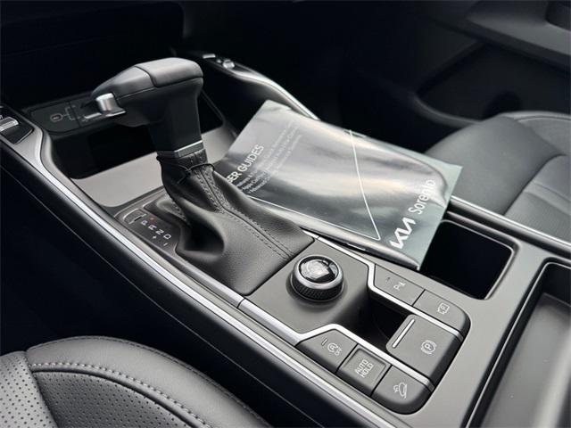 Photo of 2025 Wolf Gray Kia Sorento