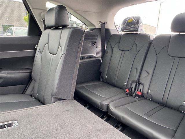 Photo of 2025 Wolf Gray Kia Sorento