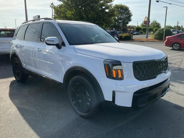 Photo of 2025 Glacial White Pearl Kia Telluride