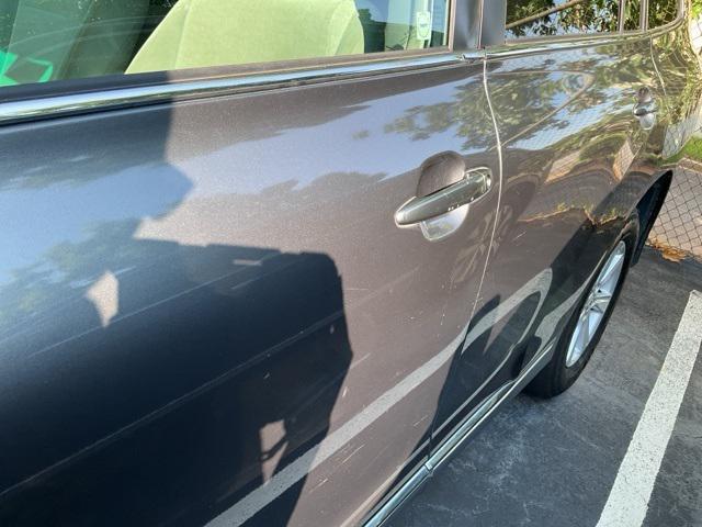 Photo of 2012 Magnetic Gray Metallic Toyota Highlander