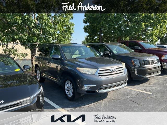 Photo of 2012 Magnetic Gray Metallic Toyota Highlander