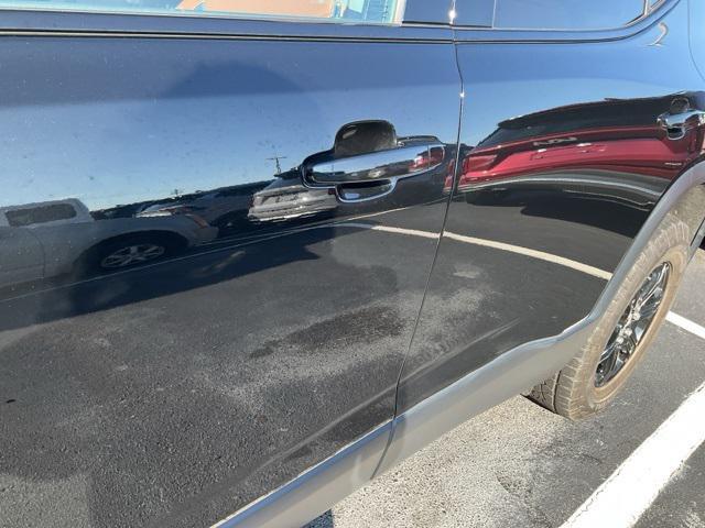 Photo of 2020 Ebony Twilight Metallic GMC Acadia