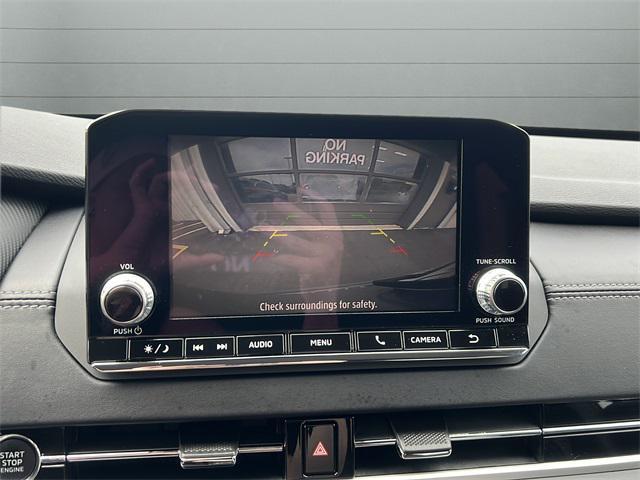 Photo of 2022 Alloy Silver Metallic Mitsubishi Outlander