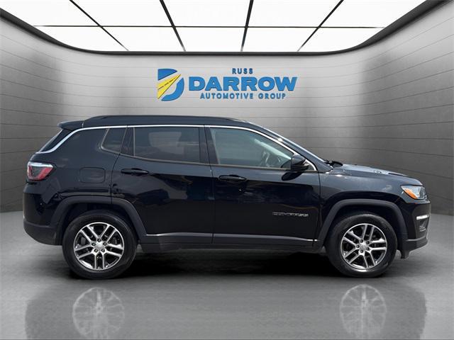 Photo of 2020 Diamond Black Crystal Pearlcoat Jeep Compass