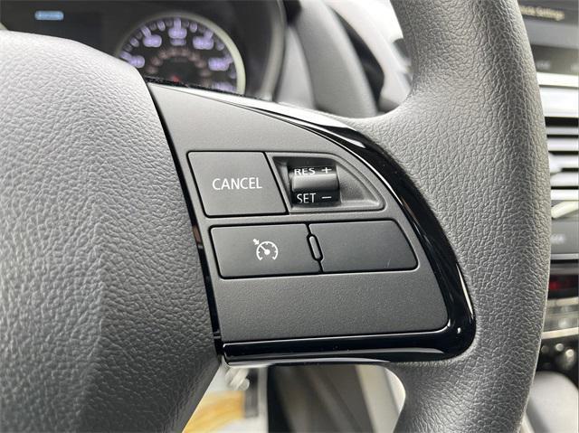 Photo of 2024 Alloy Silver Metallic Mitsubishi Eclipse Cross