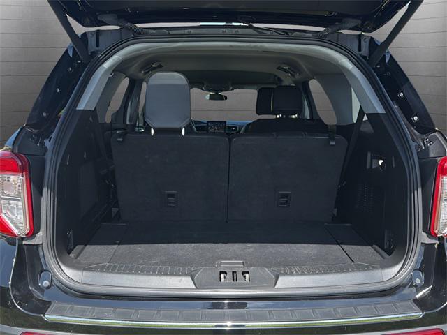 Photo of 2022 Agate Black Metallic Ford Explorer