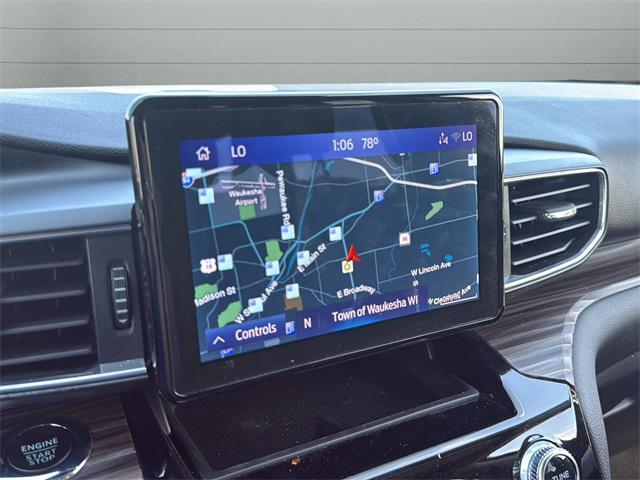 Photo of 2022 Agate Black Metallic Ford Explorer