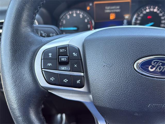 Photo of 2022 Agate Black Metallic Ford Explorer