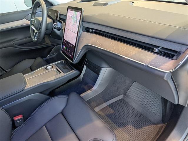 Photo of 2025 Metallic Volvo EX90