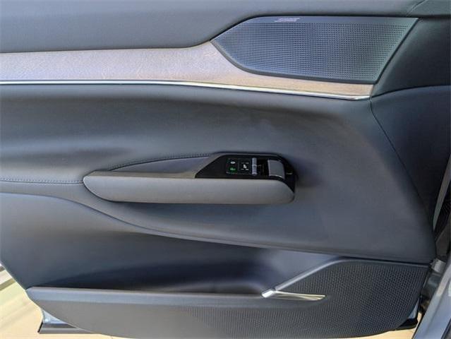 Photo of 2025 Metallic Volvo EX90
