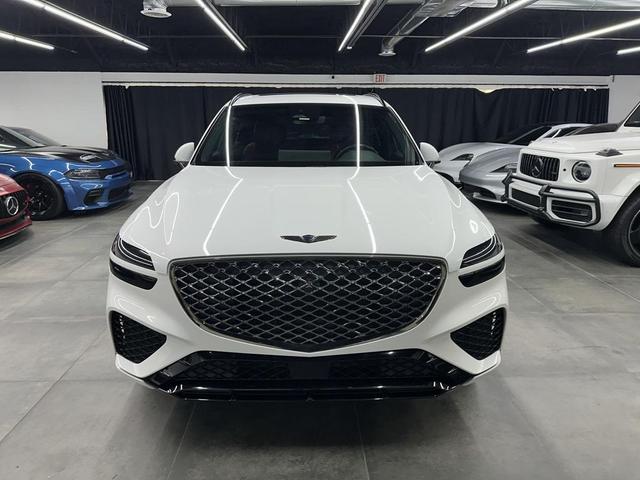 Photo of 2024 Alta White Genesis GV70
