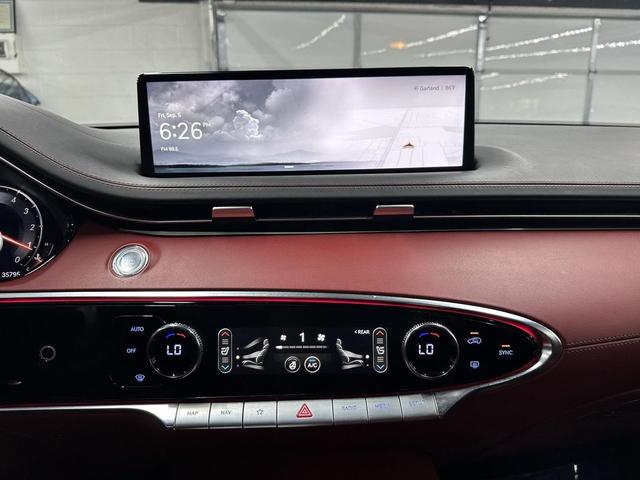 Photo of 2024 Alta White Genesis GV70