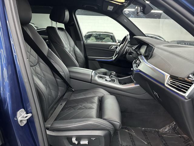 Photo of 2023 Phytonic Blue Metallic BMW X5