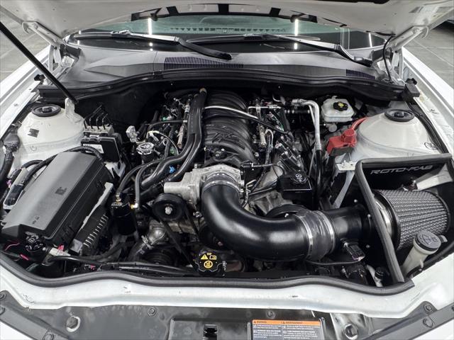 Photo of 2010 Summit White Chevrolet Camaro
