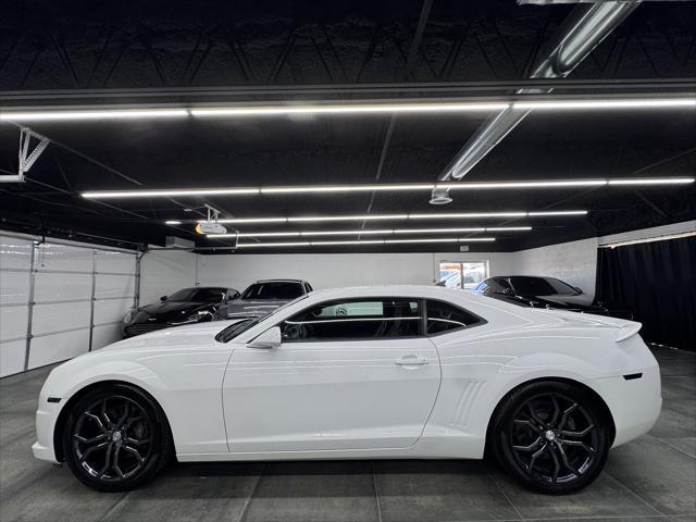 Photo of 2010 Summit White Chevrolet Camaro