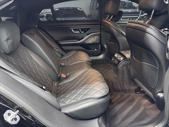 Photo of 2023 Black Mercedes-Benz S-Class