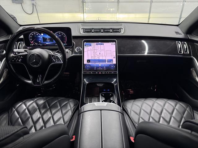 Photo of 2023 Black Mercedes-Benz S-Class