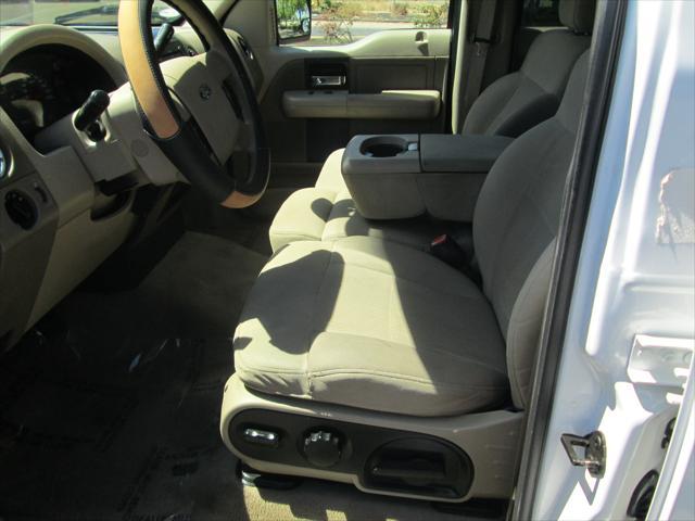 Photo of 2007 Oxford White Clearcoat Ford F-150