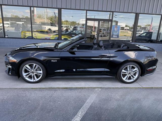 Photo of 2021 Shadow Black Ford Mustang