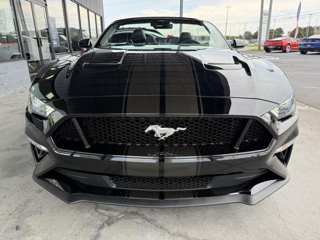 Photo of 2021 Shadow Black Ford Mustang