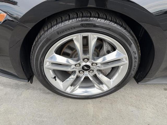 Photo of 2021 Shadow Black Ford Mustang