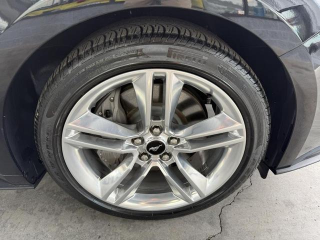 Photo of 2021 Shadow Black Ford Mustang