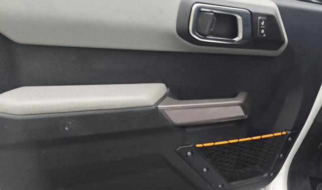 Photo of 2022 Oxford White Ford Bronco