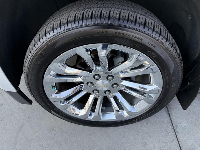 Photo of 2019 Silver Ice Metallic Chevrolet Tahoe
