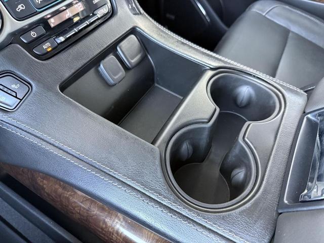 Photo of 2019 Silver Ice Metallic Chevrolet Tahoe