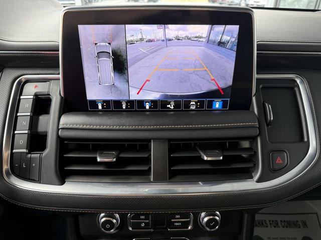 Photo of 2021 White GMC Yukon XL